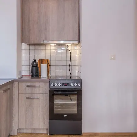 Colorful Two Bedroom Next To Serdika Center *