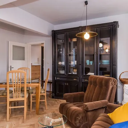 Lejlighed Colorful Two Bedroom Next To Serdika Center *