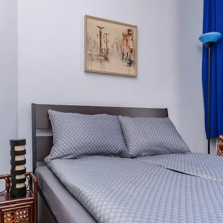 Colorful Two Bedroom Next To Serdika Center