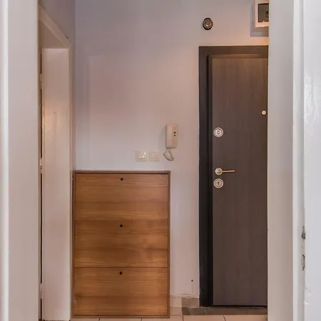 Colorful Two Bedroom Next To Serdika Center *